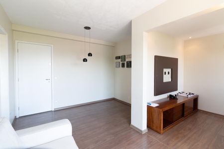 Sala de apartamento para alugar com 2 quartos, 68m² em Vila Butantã, São Paulo