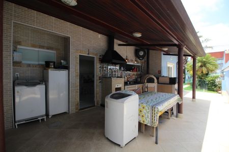 Casa de condomínio à venda com 271m², 4 quartos e 4 vagasÁrea Gourmet