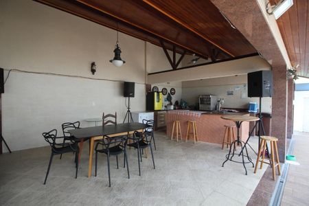 Casa de condomínio à venda com 271m², 4 quartos e 4 vagasÁrea Externa