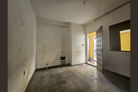 Sala 1 de casa para alugar com 1 quarto, 60m² em Acupe, Salvador