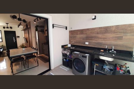 Casa à venda com 60m², 2 quartos e 1 vaga