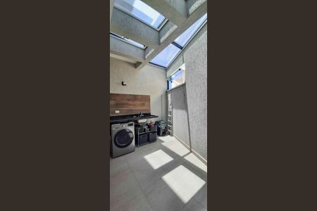 Casa à venda com 60m², 2 quartos e 1 vaga