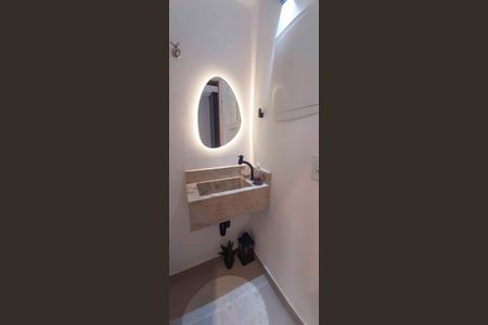 Casa à venda com 60m², 2 quartos e 1 vaga