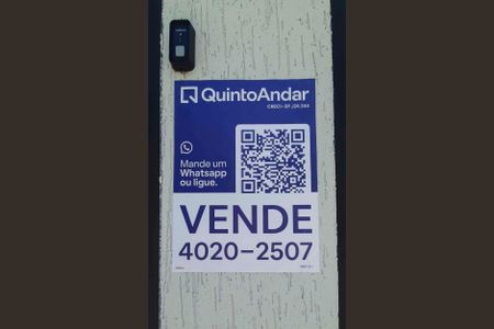 Casa à venda com 60m², 2 quartos e 1 vaga Casa à venda com 60m², 2 quartos e 1 vagaPlaca QA Instalada