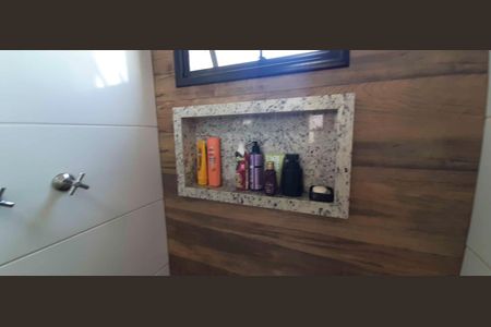 Casa à venda com 60m², 2 quartos e 1 vaga