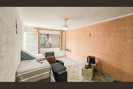 Sala de casa para alugar com 2 quartos, 90m² em Vila Santa Terezinha, Carapicuíba