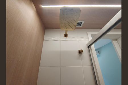 Apartamento à venda com 70m², 2 quartos e 1 vagaBanheiro Suíte 