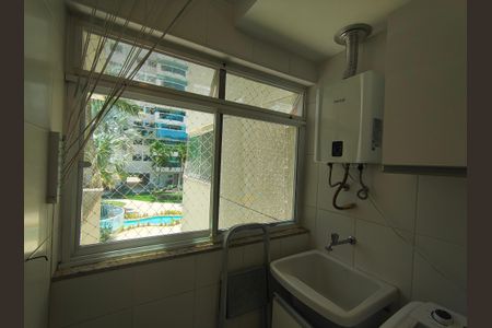 Apartamento à venda com 70m², 2 quartos e 1 vagaÁrea de Serviço