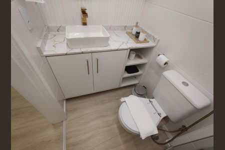 Apartamento à venda com 70m², 2 quartos e 1 vagaBanheiro Social 