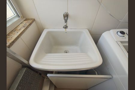 Apartamento à venda com 70m², 2 quartos e 1 vagaÁrea de Serviço