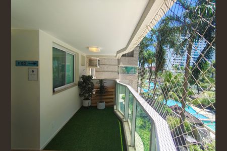 Apartamento à venda com 70m², 2 quartos e 1 vagaVaranda 