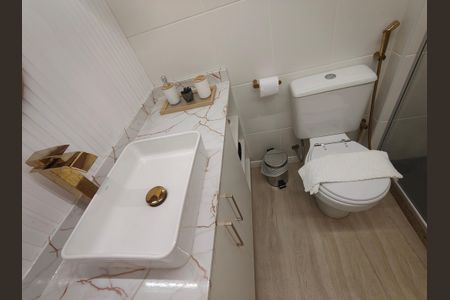 Apartamento à venda com 70m², 2 quartos e 1 vagaBanheiro Social 