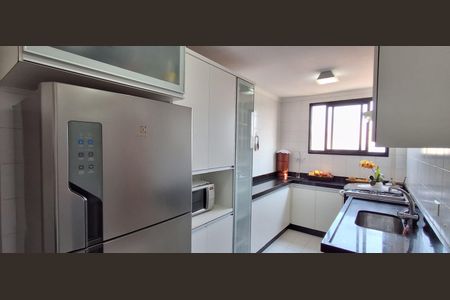 Apartamento à venda com 80m², 3 quartos e 2 vagas Apartamento à venda com 80m², 3 quartos e 2 vagasCozinha