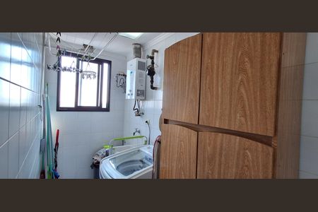 Apartamento à venda com 80m², 3 quartos e 2 vagas Apartamento à venda com 80m², 3 quartos e 2 vagasÁrea de Serviço