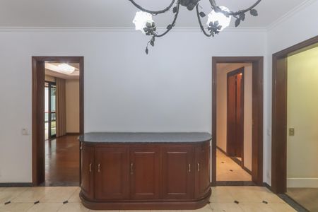 Apartamento à venda com 182m², 5 quartos e 3 vagasSala de Jantar