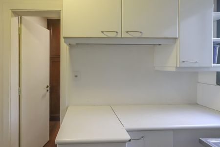 Apartamento à venda com 182m², 5 quartos e 3 vagasÁrea de Serviço