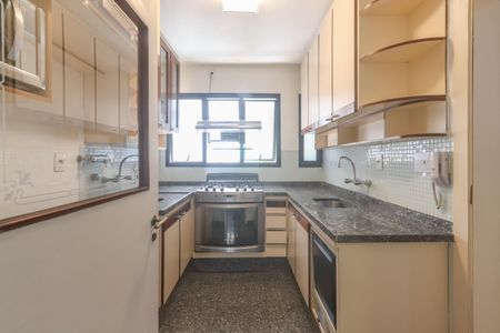 Apartamento à venda com 182m², 5 quartos e 3 vagasCozinha