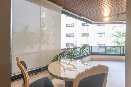 Apartamento à venda com 182m², 5 quartos e 3 vagasVaranda da Sala