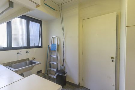 Apartamento à venda com 182m², 5 quartos e 3 vagasÁrea de Serviço