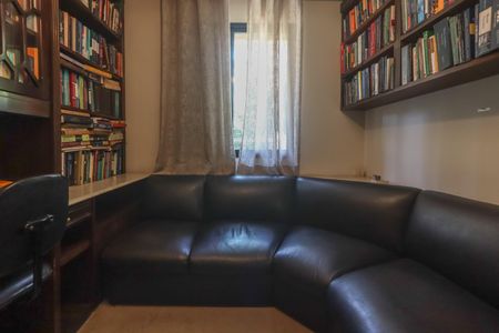 Apartamento à venda com 182m², 5 quartos e 3 vagasEscritório