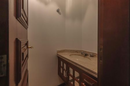 Apartamento à venda com 182m², 5 quartos e 3 vagasLavabo