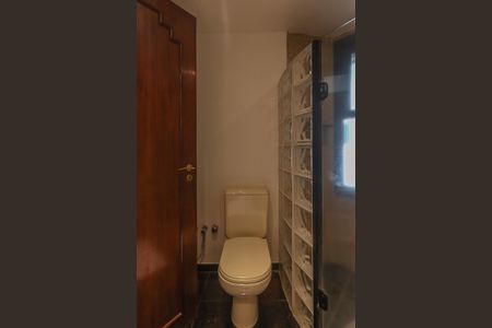 Apartamento à venda com 182m², 5 quartos e 3 vagasBanheiro da Suíte 3