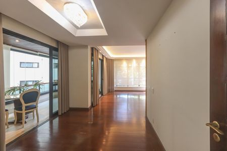 Apartamento à venda com 182m², 5 quartos e 3 vagasSala