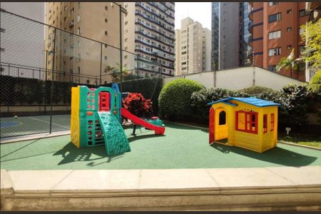 Apartamento à venda com 182m², 5 quartos e 3 vagasÁrea comum - Playground
