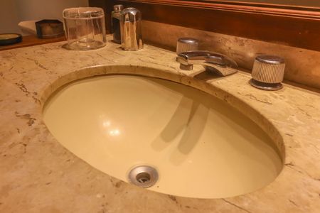 Apartamento à venda com 182m², 5 quartos e 3 vagasBanheiro da Suíte 1