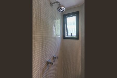 Apartamento à venda com 182m², 5 quartos e 3 vagasBanheiro da Suíte 2