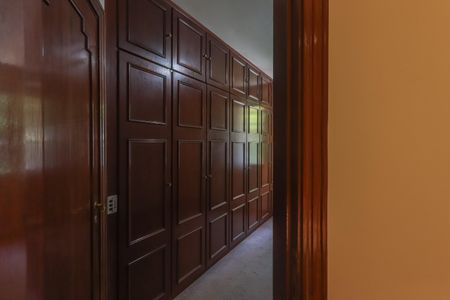 Apartamento à venda com 182m², 5 quartos e 3 vagasBanheiro da Suíte 1