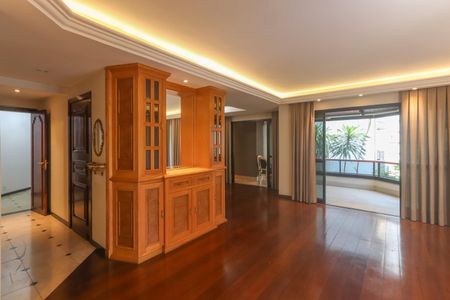 Apartamento à venda com 182m², 5 quartos e 3 vagasSala