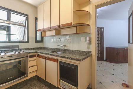 Apartamento à venda com 182m², 5 quartos e 3 vagasCozinha