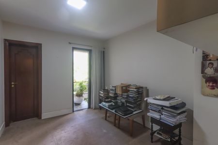 Apartamento à venda com 182m², 5 quartos e 3 vagasSuíte 2