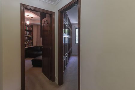 Apartamento à venda com 182m², 5 quartos e 3 vagasEscritório