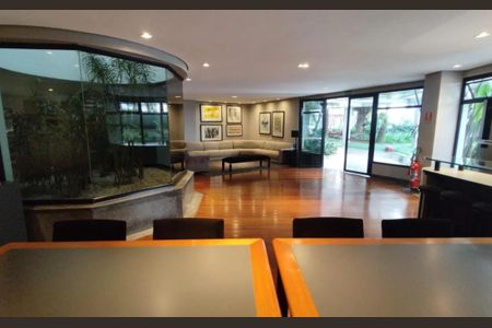 Apartamento à venda com 182m², 5 quartos e 3 vagasÁrea comum - Salão de festas