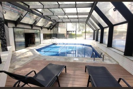 Apartamento à venda com 182m², 5 quartos e 3 vagasPiscina Coberta