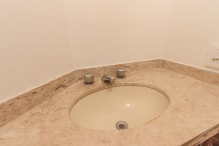 Apartamento à venda com 182m², 5 quartos e 3 vagasLavabo