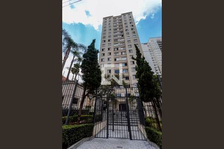 Apartamento para alugar com 87m², 3 quartos e 1 vaga Apartamento para alugar com 87m², 3 quartos e 1 vagaFachada