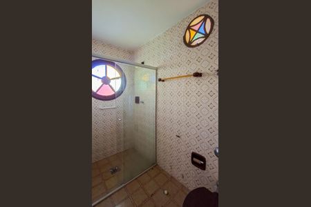 Casa para alugar com 350m², 4 quartos e 5 vagas