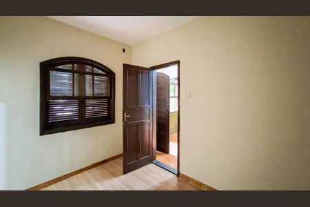 Casa para alugar com 350m², 4 quartos e 5 vagas