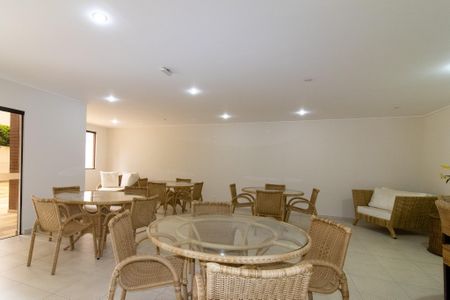 Apartamento à venda com 152m², 4 quartos e 2 vagas Apartamento à venda com 152m², 4 quartos e 2 vagasÁrea comum - Salão de festas