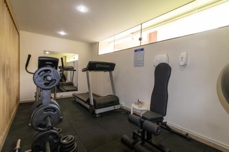 Apartamento à venda com 152m², 4 quartos e 2 vagas Apartamento à venda com 152m², 4 quartos e 2 vagasAcademia