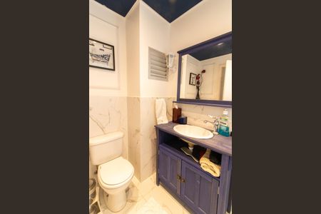 Apartamento à venda com 152m², 4 quartos e 2 vagas Apartamento à venda com 152m², 4 quartos e 2 vagasBanheiro da Suíte