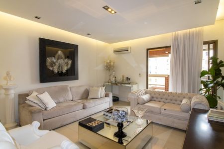 Sala de apartamento à venda com 4 quartos, 152m² em Cambuí, Campinas