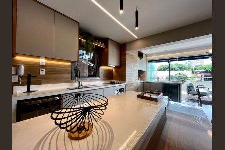 Apartamento à venda com 228m², 3 quartos e 2 vagas Apartamento à venda com 228m², 3 quartos e 2 vagasCozinha