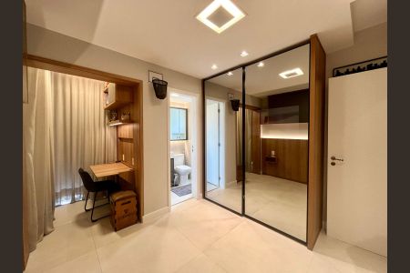 Apartamento à venda com 228m², 3 quartos e 2 vagas Apartamento à venda com 228m², 3 quartos e 2 vagasSuíte 3