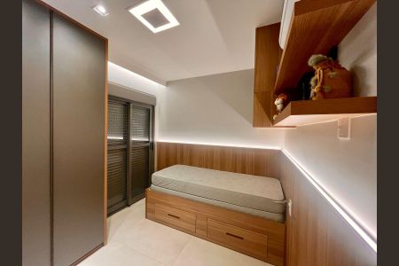 Apartamento à venda com 228m², 3 quartos e 2 vagas Apartamento à venda com 228m², 3 quartos e 2 vagasSuíte 1