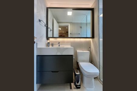 Apartamento à venda com 228m², 3 quartos e 2 vagas Apartamento à venda com 228m², 3 quartos e 2 vagasBanheiro da Suíte 3