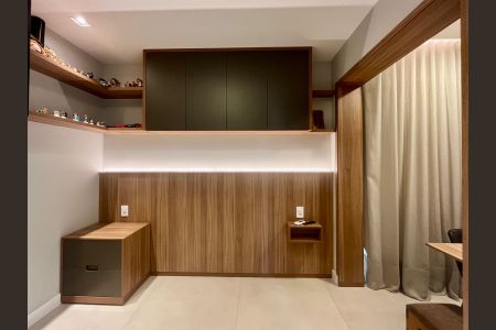 Apartamento à venda com 228m², 3 quartos e 2 vagas Apartamento à venda com 228m², 3 quartos e 2 vagasSuíte 3